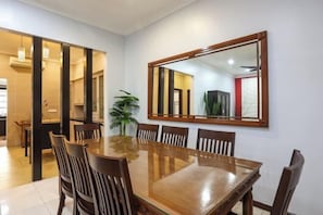 Restaurant - Kota Damansara ICozy Cove Homestay 10 Pax (Petaling Jaya)