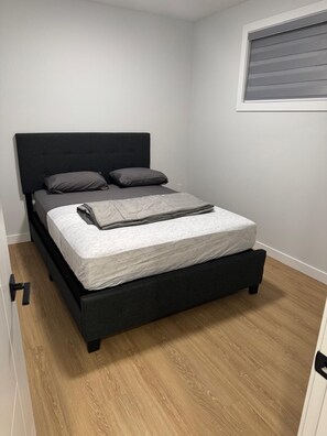 2 makuuhuonetta, Wi-Fi, vuodevaatteet