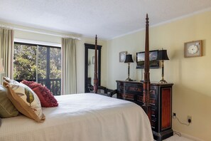 3 bedrooms, WiFi - Island Beach Racquet Club 105H, Soundside Condo in Atlantic Beach, NC! (Atlantic Beach)