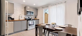 Rocky Mountain Gateway – Spacious Yard, Group Stay