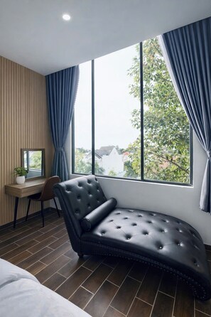 Deluxe Double Room | View from room - Hotel Caravelle Can Tho 2 (Can Tho)