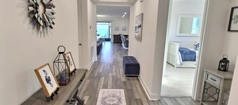 LARGE 2,675 sq ft Modern 4 Bedroom 3 bath deluxe home + 86" TV + Office + Garage