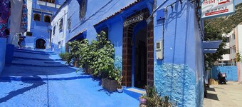 Charming 8-bedroom bed & breakfast in gorgeous Chefchaoun with WiFi