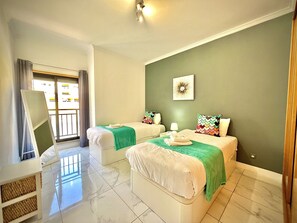 2 phòng ngủ, bộ trải giường