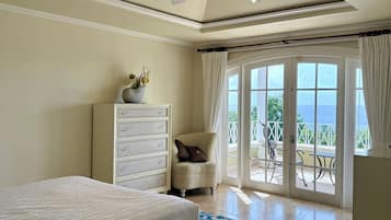 8 bedrooms, iron/ironing board, WiFi, bed sheets