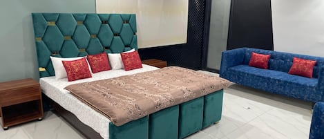 9 habitaciones, tabla de planchar con plancha, wifi y ropa de cama