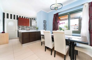 Dining - Coco Palm Deluxe 3-Bedroom Suite by Astarte Villas (Zakynthos)