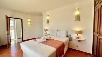 4 soveværelser, sengetøj