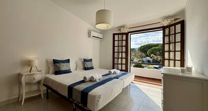 Faro Terrace Villa by Homing