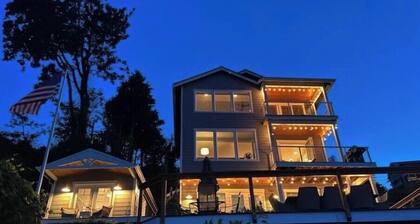 Stunning beachfront getaway!