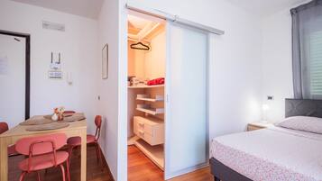 1 bedroom, travel crib, WiFi, bed sheets