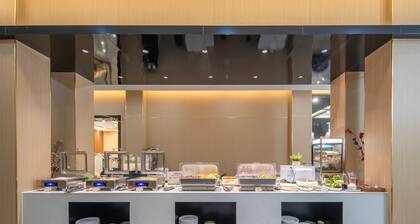 Huahang Hotel - Free airport shuttle bus