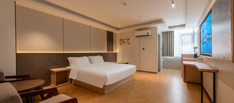 Huahang Hotel - Free airport shuttle bus