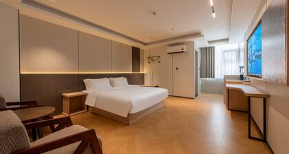 Huahang Hotel - Free airport shuttle bus