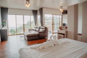 特级客房, 2 间卧室, 浴缸, 山景 | 免费 WiFi、床单