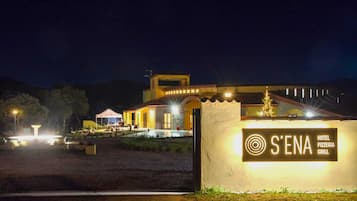 Fachada da propriedade