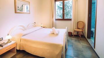 Phòng đôi phong cách cổ điển | Minibar, nôi (giường cho trẻ sơ sinh) miễn phí, bộ trải giường