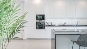 茶具/咖啡用具、微波炉、烤箱、洗碗机