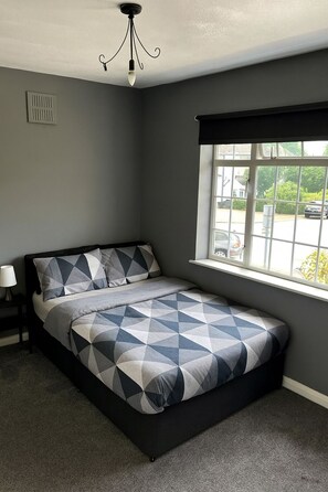 Room - Hatfield Cheap Rooms. Ideal for Budget Travellers! (Birchwood)