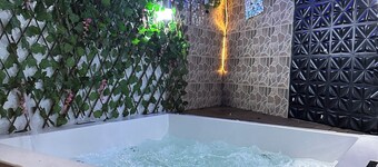 Private jacuzzi in the center of Santo Domingo