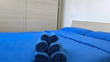 2 bedrooms, travel cot, WiFi