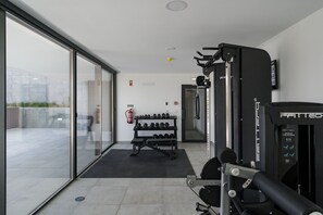 Fitness facility - Lagos Deluxe 1 With Pool by Homing (Lagos)
