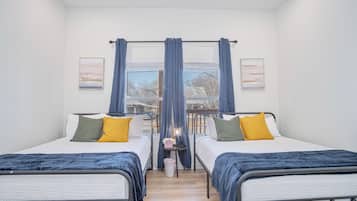 Casa (4 Bedrooms) | 4 dormitoris i espai de treball apte per a portàtils