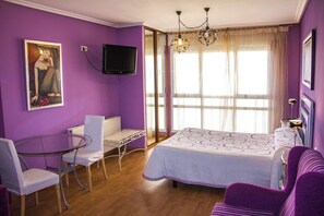 4 bedrooms, WiFi, bed sheets - GALA 2 FLOOR (Soria)