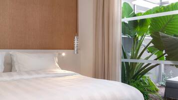 1 bedroom, desk, iron/ironing board, travel crib