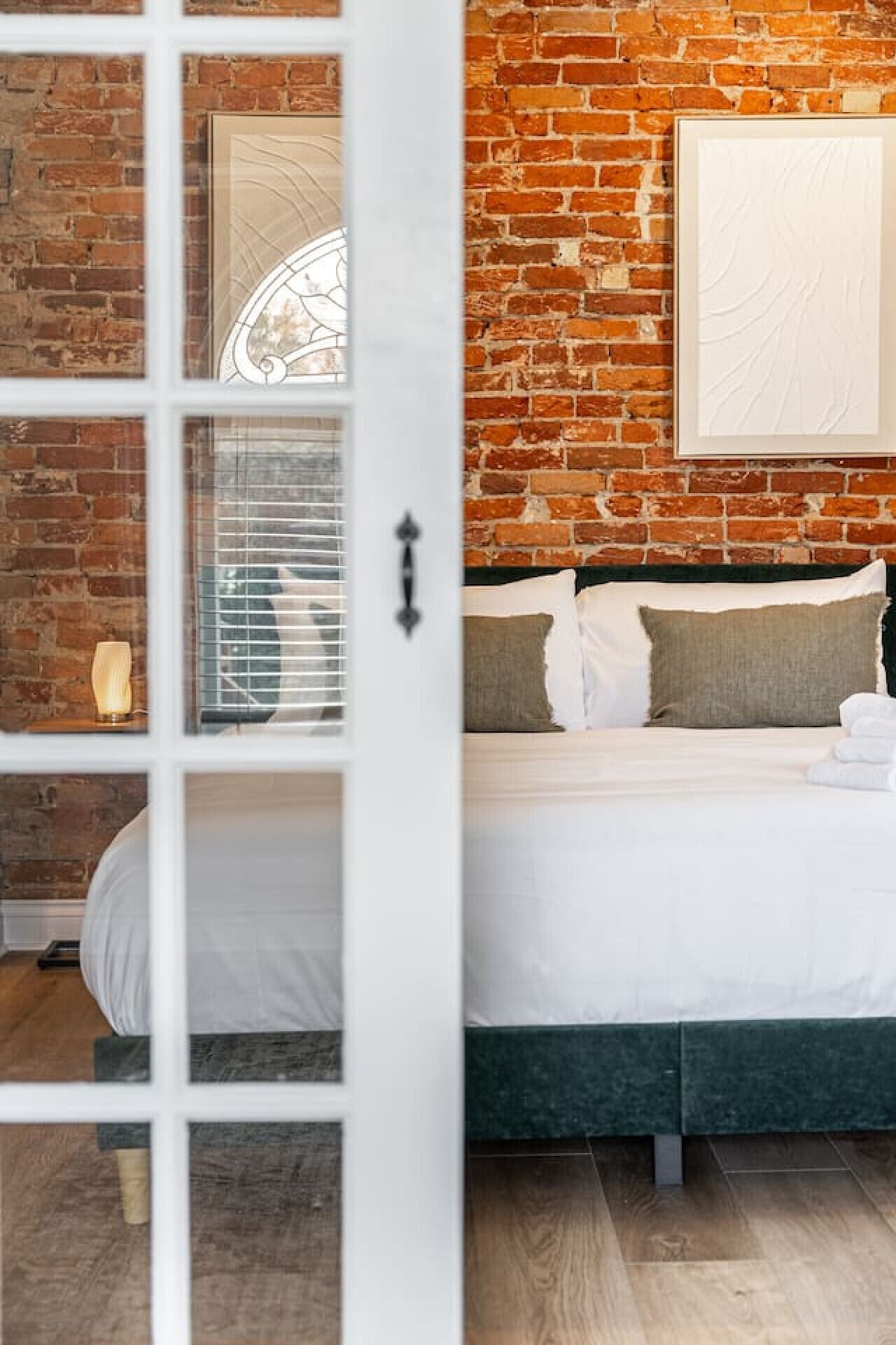 1 chambre, fer et planche à repasser, accès au Wi-Fi (inclus)