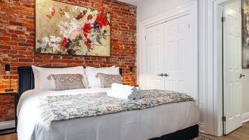 1 bedroom, desk, iron/ironing board, free WiFi