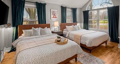 Arkansas Grand Oasis: Heated Indoor Pool, Hot Tub & More!