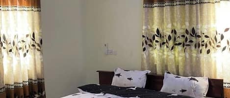 1 bedroom, WiFi, bed sheets