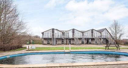 2 Person Holiday Home in Hojer