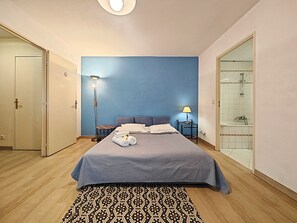 Bügeleisen/Bügelbrett, Bettwäsche