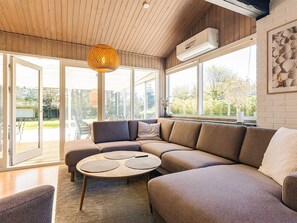 House | Interior - 6 Person Holiday Home in Vaeggerlose (Vaeggerlose)