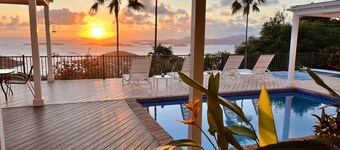 Cloud Nine! Spectacular Sunsets, Privacy, Pool, Spa & AC- Near Town & Beaches!