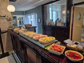 Desayuno continental incluido todos los dĂas