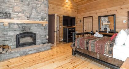 Kawagama Shoreline - Log home in a quiet bay on Kawagama Lake