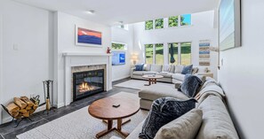 TV, fireplace, offices - Patio Condo Overlooking Highland Golf, Coach Road (Quechee)
