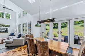 Interior - Patio Condo Overlooking Highland Golf, Coach Road (Quechee)