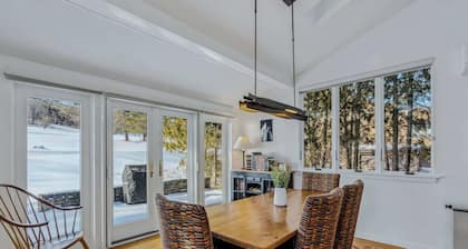 Community Pool, Cozy Fireplace - Coach Road 7A