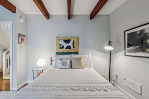2 bedrooms, iron/ironing board, WiFi, bed sheets - Cozy VT Condo - Kingswood 1C (Quechee)