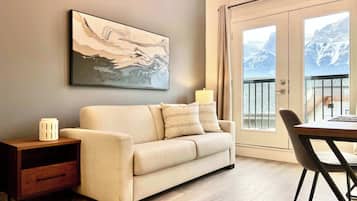 Televisie en een open haard