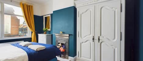 Apartment | 2 bedrooms, iron/ironing board, free WiFi, bed sheets