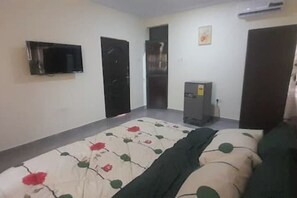2 bedrooms, WiFi, bed sheets - Ekoara flat B 2 bedrooms 2 wash (Apowa)