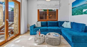 Smart TV, DVD player - Villa HG37 Kopiaste - Two Bedroom Villa, Sleeps 4 (Kouklia)