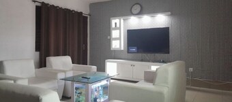 3 bedroom shared apartment in a safe vicinity
