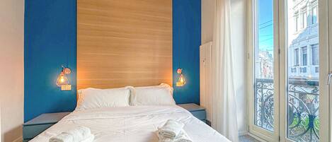 5 habitaciones, tabla de planchar con plancha y wifi gratis