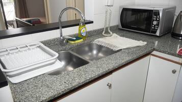 Mikrovågsugn, ugn och spishäll